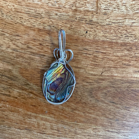 FINAL PRICE $10 Artisan Handmade Silver Wired Abalone Shell Charm Pendant - Picture 4 of 5